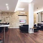 Triplex Climatise Proche Marais