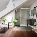 Triplex Climatise Proche Marais