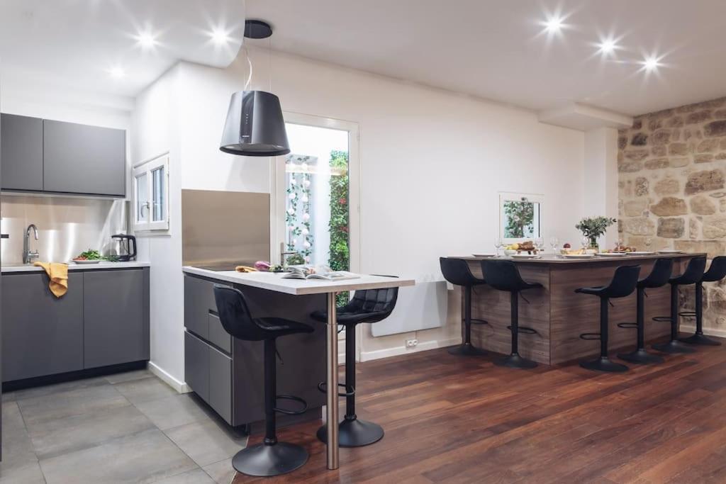Triplex Climatise Proche Marais Apartment Paris