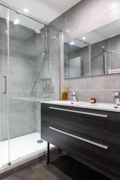 Apartment Triplex Climatise Proche Marais Paris
