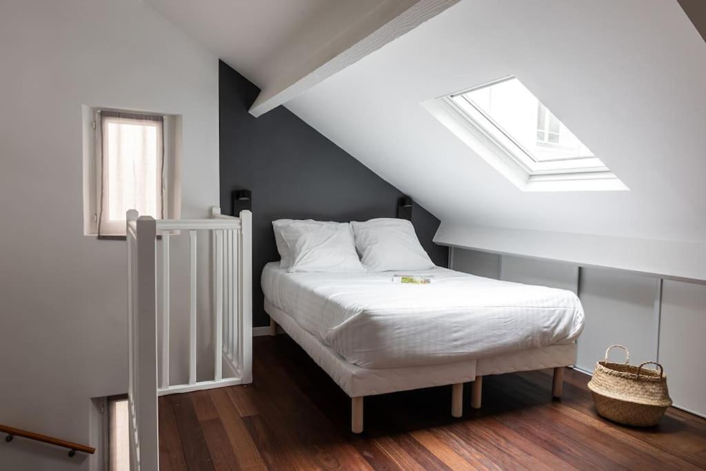 Triplex Climatise Proche Marais